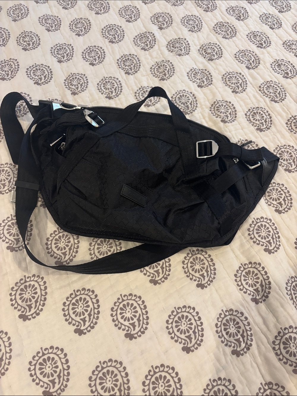 Athleta Excursion Crossbody Sling Bag